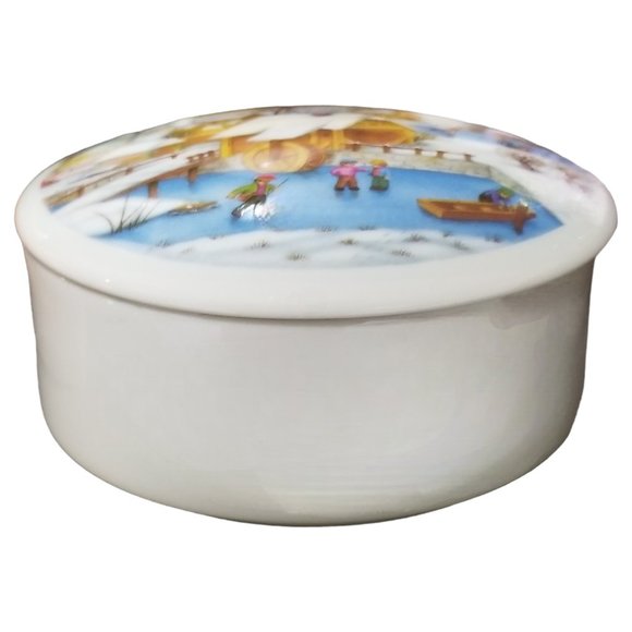 Collectible Lidded Round Trinket Box, With a Snow Village Scene by Picard China - Picture 9 of 9